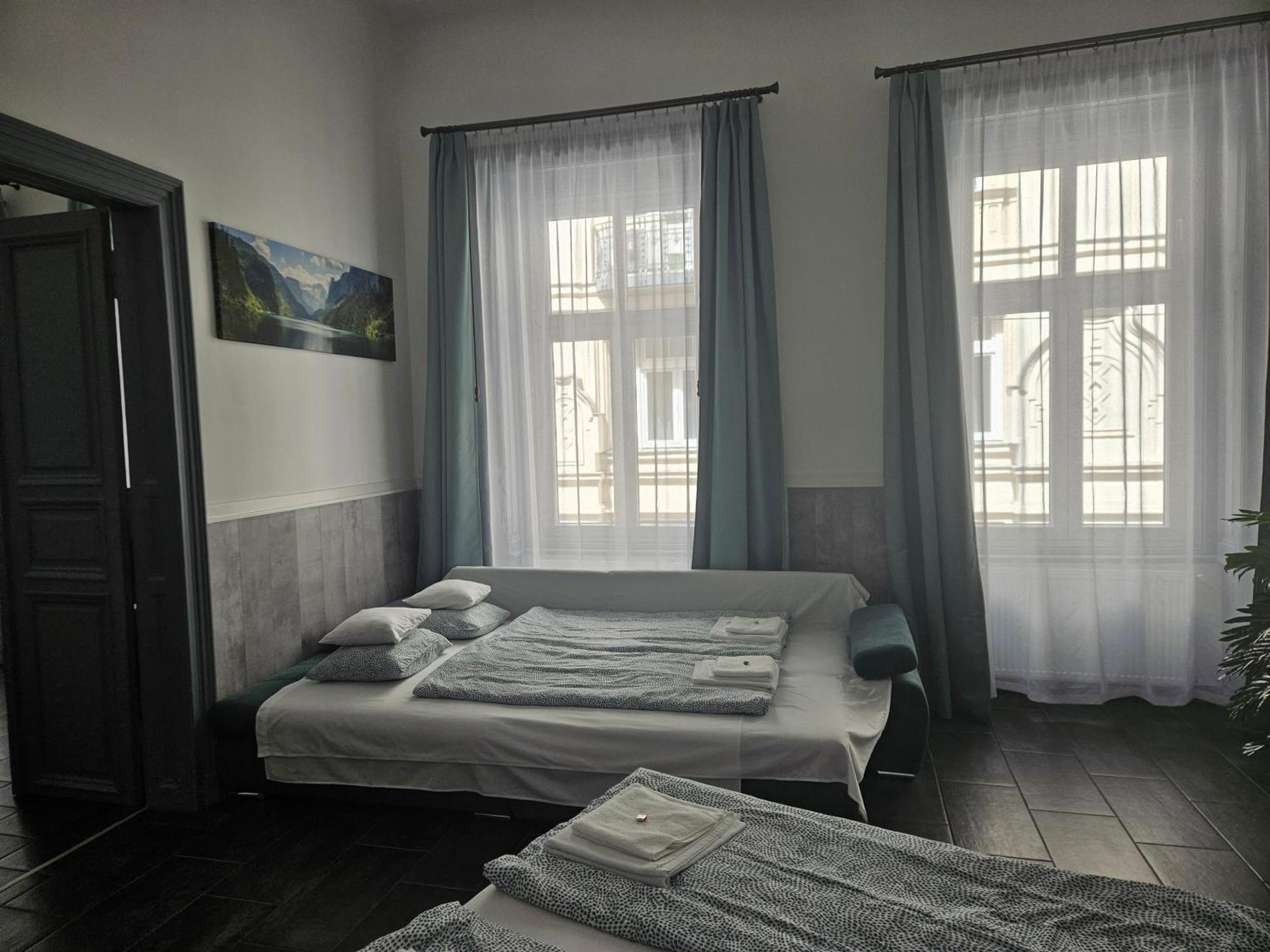 D3 Basilica Luxury Spacious Free Parking For 1 Car บูดาเปสต์ ภายนอก รูปภาพ